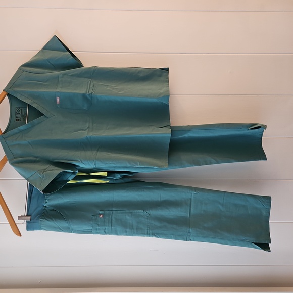 Figs Scrub Set / Pants-P - Picture 1 of 3